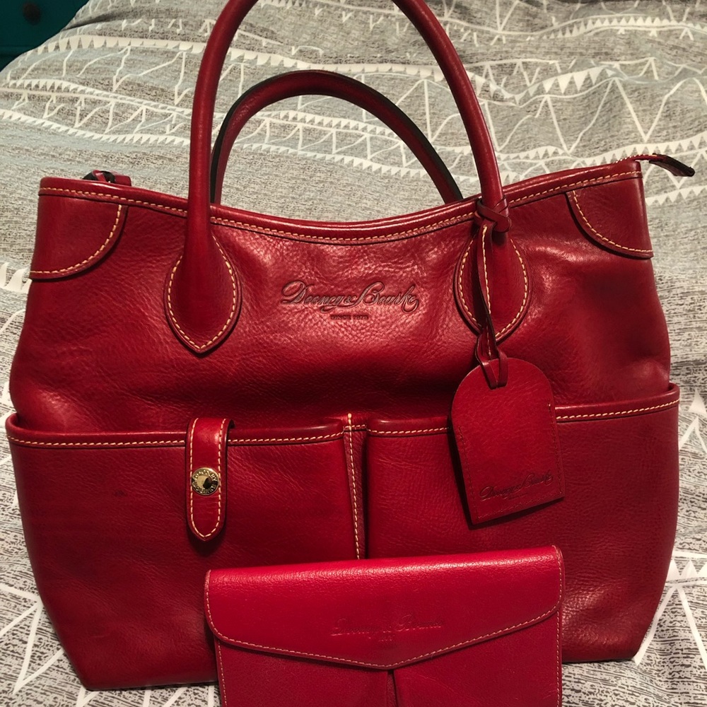 Dooney and Bourke Medium bag and wallet